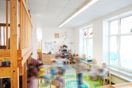 Spielenden Kinder in einer der Gruppen der Kita Bunte Welt