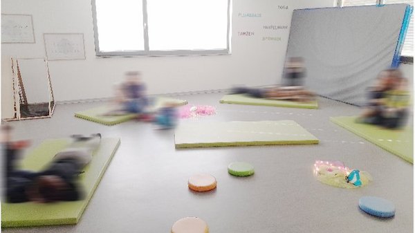 Mutter- und Vatertagsmassage in der AWO Kita Hollenkinder