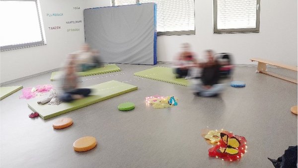 Mutter- und Vatertagsmassage in der AWO Kita Hollenkinder